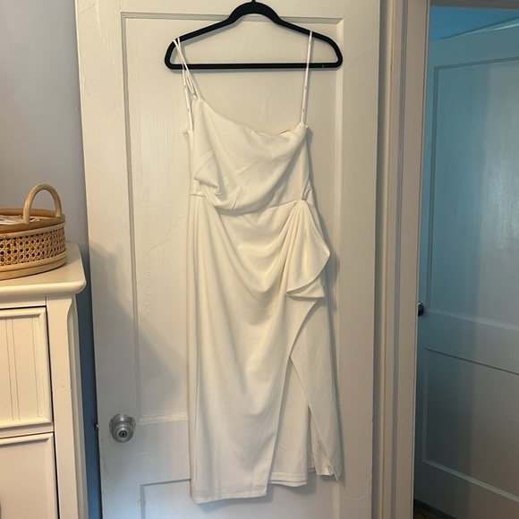 NWT Lulus Dress - Picture 4 of 5
